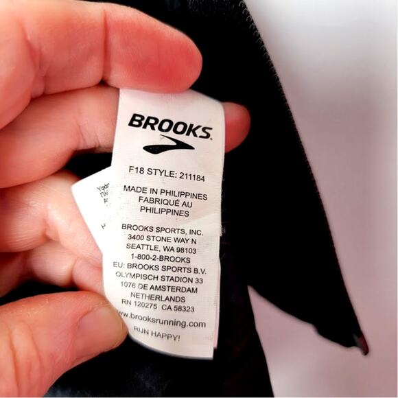 Brooks Running Vest Men's L Black Reflective Windbreaker Athleisure Gorpcore - Picture 7 of 8